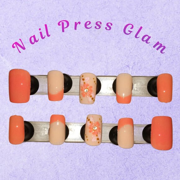 24-pc Flower Accent Art Press on Nail Set (Made to Order) - Picture 1 of 7